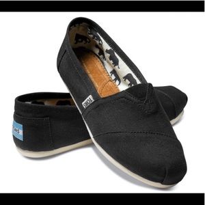 TOMS Slip-on Sneakers